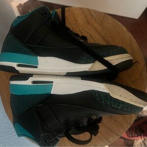 Black and Teal High-Top Sneakers Retro 3 Nike Air Jordan